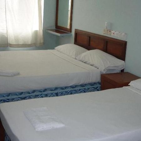 J &J Hotel Kota Kinabalu Kültér fotó