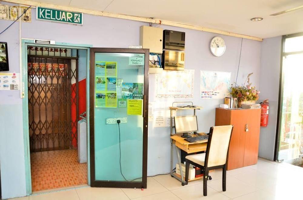 J &J Hotel Kota Kinabalu Kültér fotó